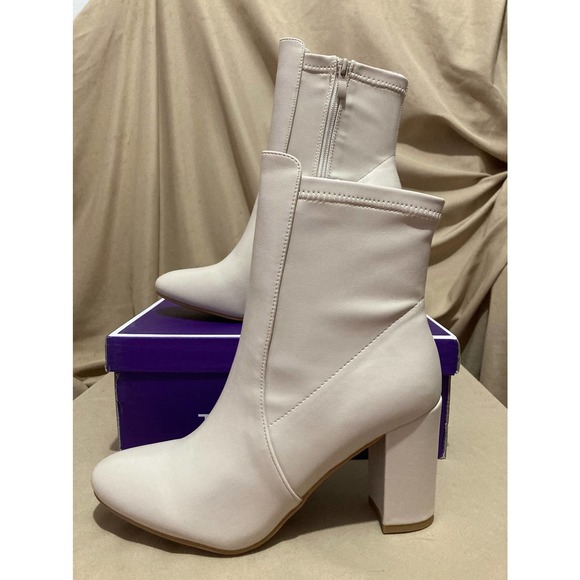 NIB Top Moda Womens Chunky High Heel Ankle Booties CARRIS-3 Ivory Boot Size 7.5 - Picture 1 of 8